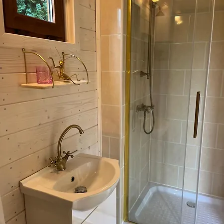 Sakura Tiny House In National Park,salty Pool *