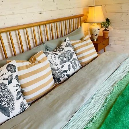Sakura Tiny House In National Park,salty Pool Stare Krecany
