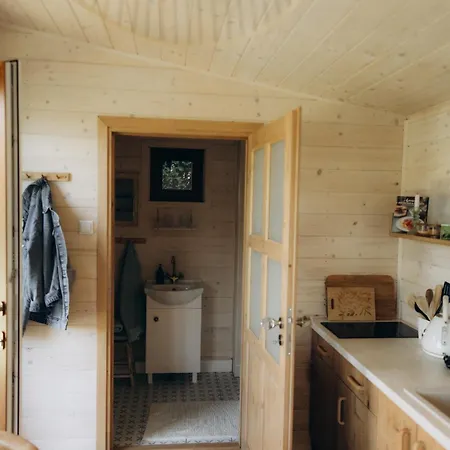 Sakura Tiny House In National Park,salty Pool Apartamento Stare Krecany