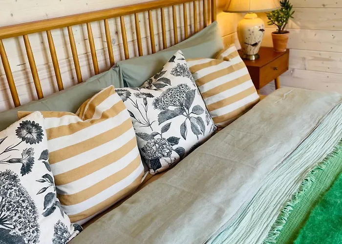 Sakura Tiny House In National Park,salty Pool Staré Křečany