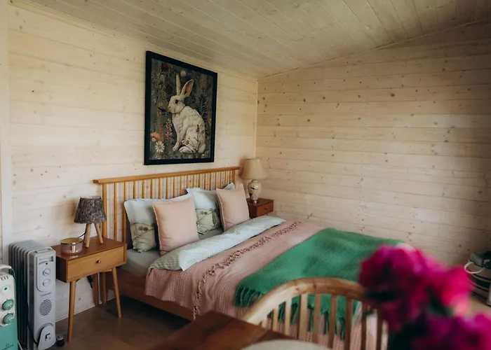 Sakura Tiny House In National Park,salty Pool Stare Krecany